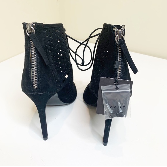 Zara black hollow cut out perforated Roman lace up high heel sandals Size 10 NWT - Picture 4 of 4